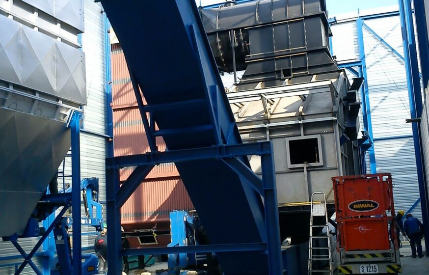 biomass conveyor combustion
