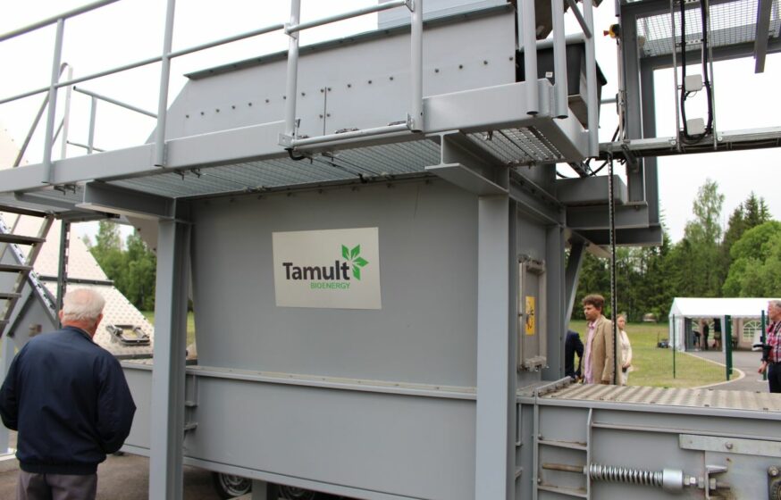 biomass fuel conveyor