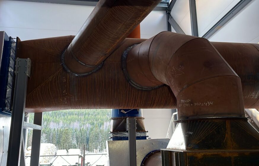Installation of flue gas ducts inside industrial boiler plant