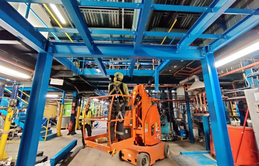 Installation of steel platform structure inside industrial plant